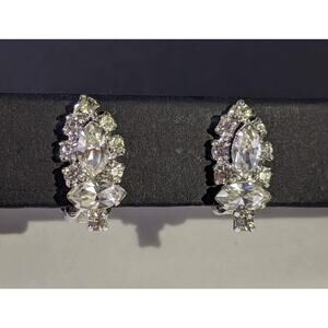 Vintage Oval White Rhinestone Clip On Earrings